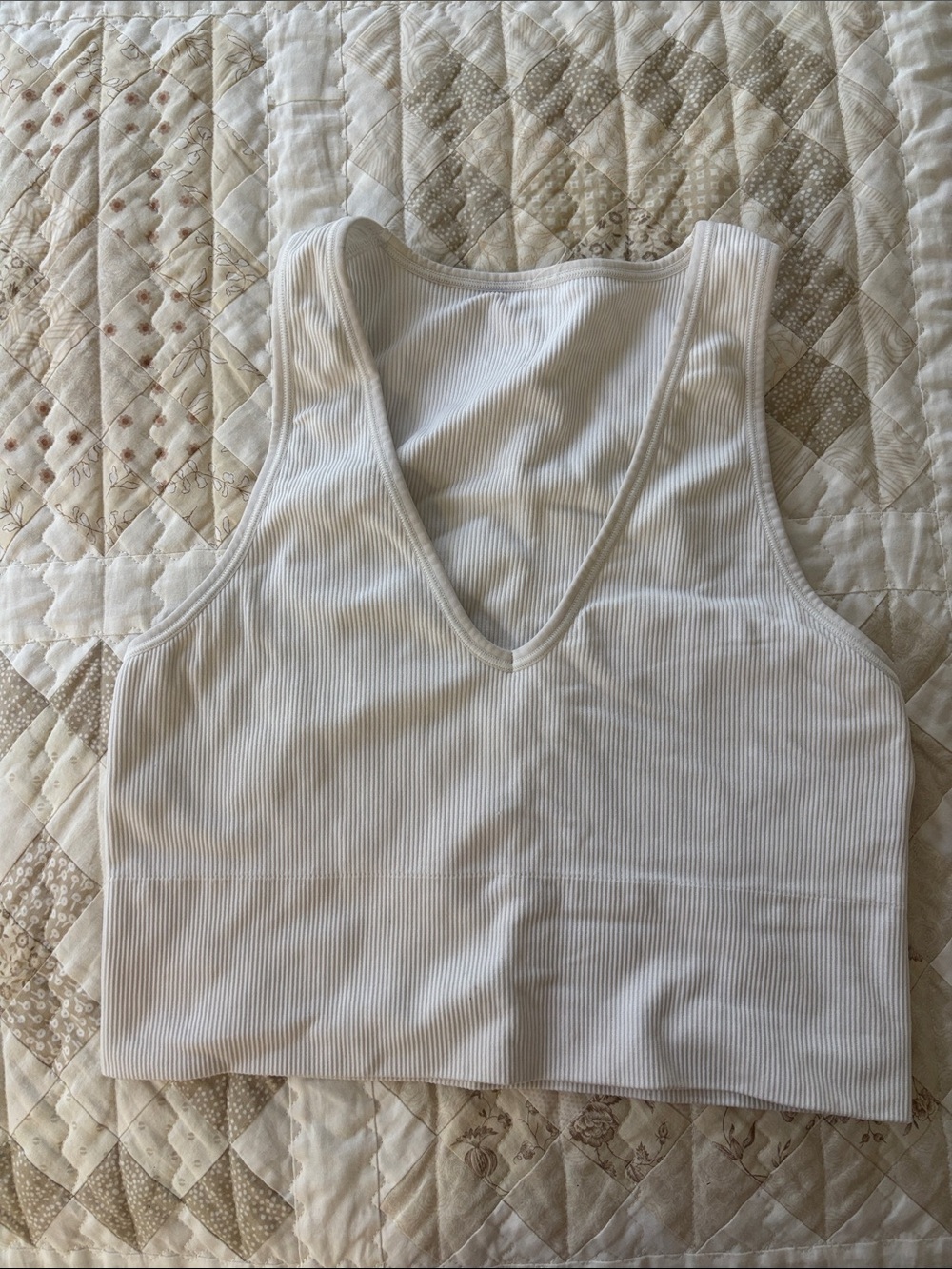 Athleta White Ribbed V-Neck Cropped Tank